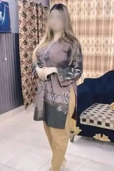 Kavya – Independent Escort in Delhi | Laxmi Nagar & Preet Vihar — image 3