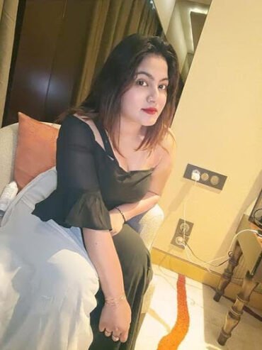 CALL GIRLS IN DELHI New Delhi꧁❤ 7042104524 ❤꧂ESCORTS SERVICE